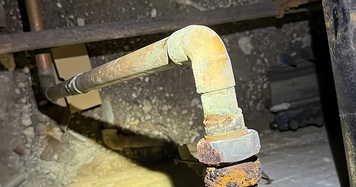 Guide: Top 5 Reasons for Plumbing Leaks and How to Fix Them